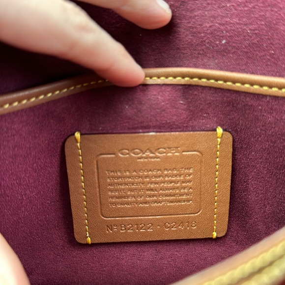 Coach Beat Shoulder Bag In Signature Canvas With Horse And Carriage Print - Picture 7 of 11